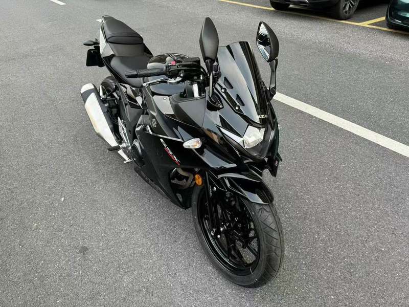 二手豪爵铃木GSX250R