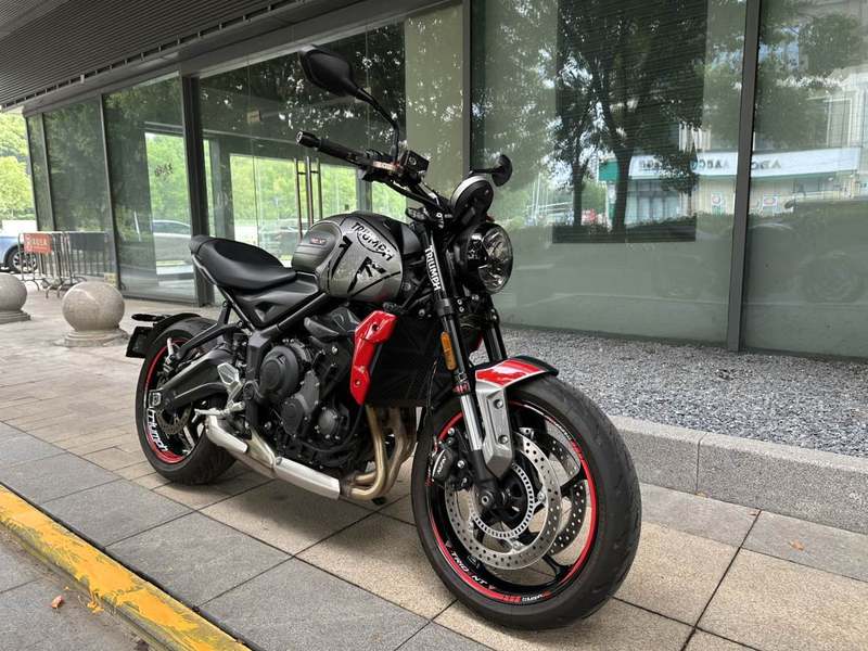 二手凯旋Trident 660