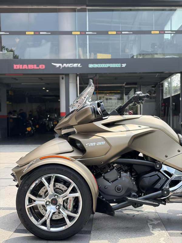 二手庞巴迪Spyder F3 