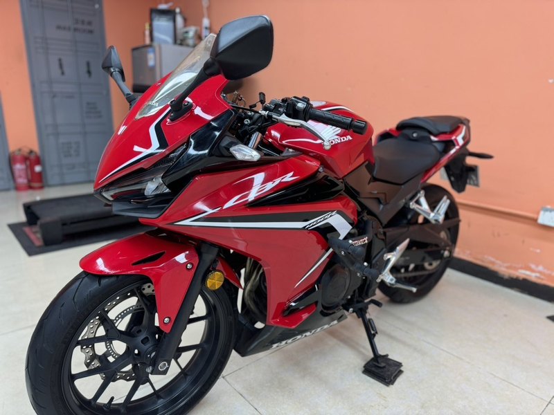 二手本田CBR400R