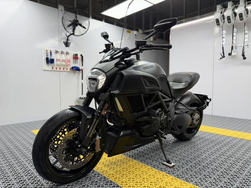 二手杜卡迪Diavel Carbon