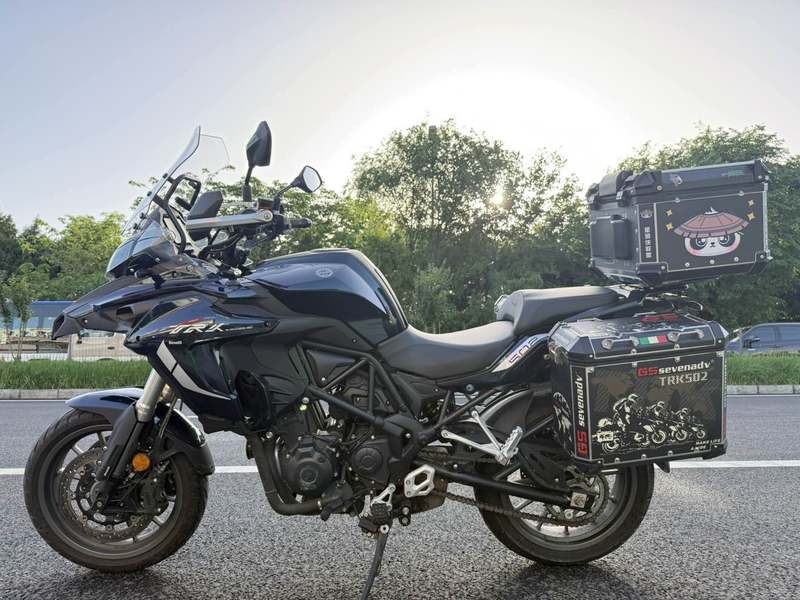 二手贝纳利金鹏 TRK502
