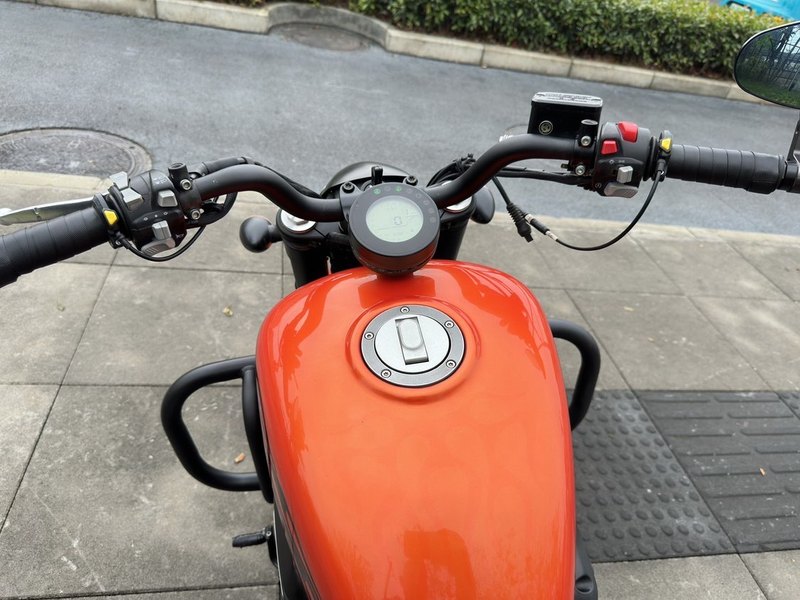二手QJMOTOR闪300