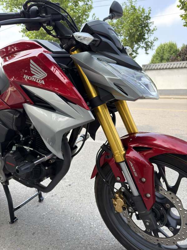 二手五羊本田CB190R 暴锋眼