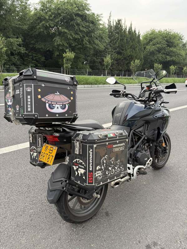 二手贝纳利金鹏 TRK502