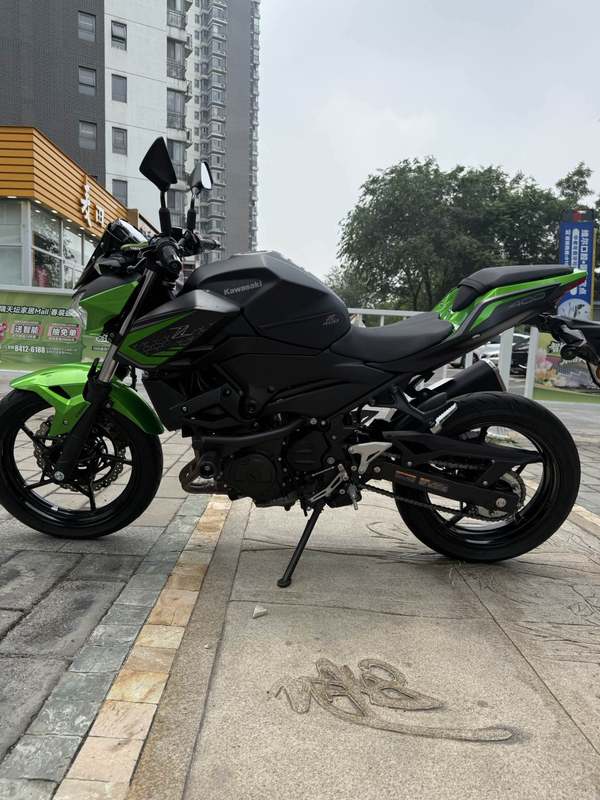 二手川崎Z400