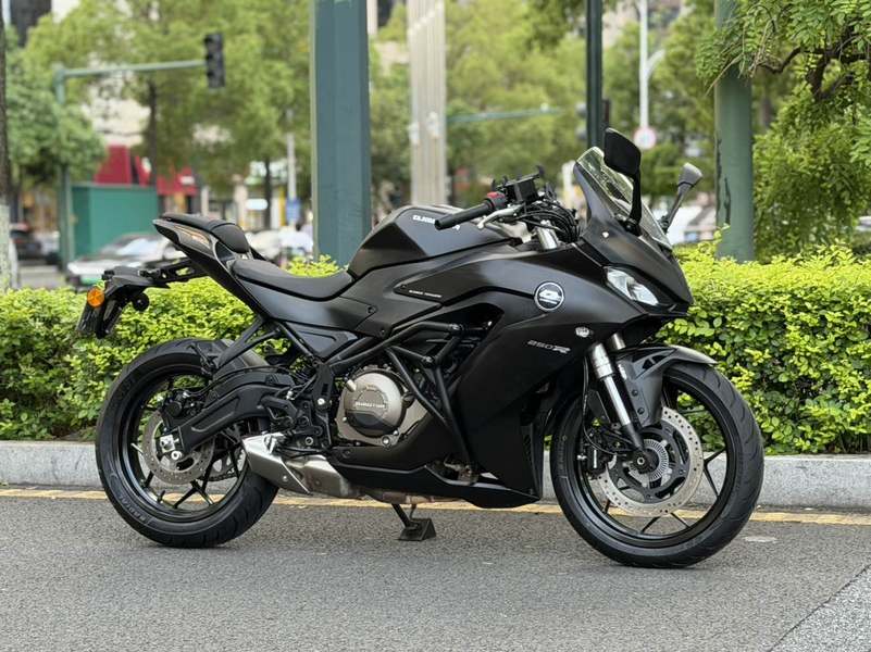 二手QJMOTOR赛250