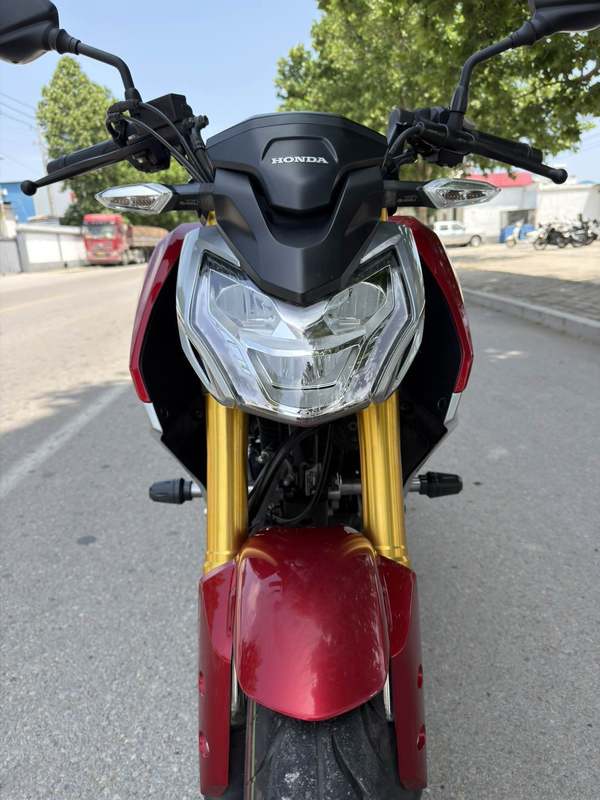 二手五羊本田CB190R 暴锋眼