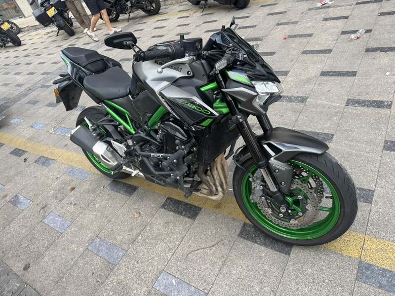 二手川崎Z900
