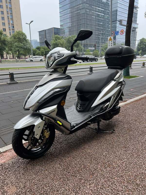 二手豪爵USR125 