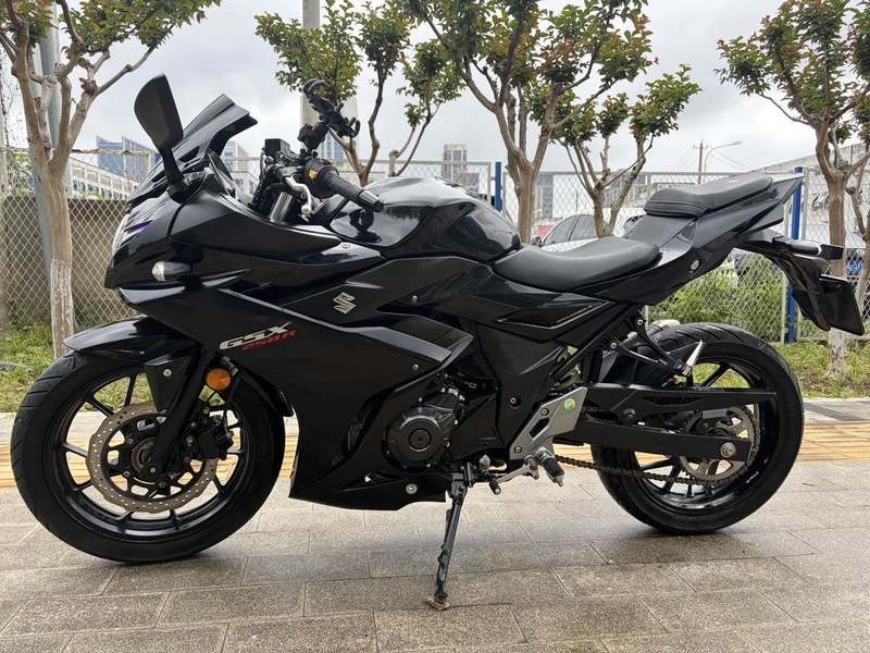 二手豪爵铃木GSX250R
