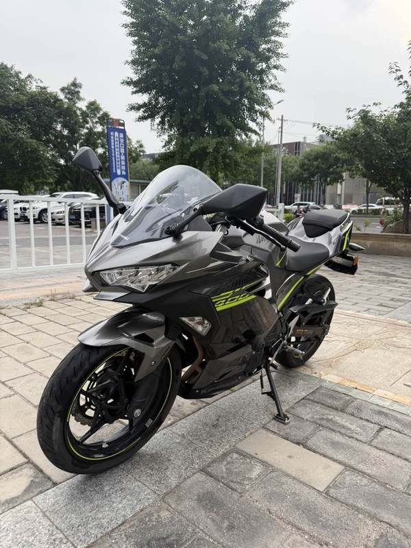 二手川崎Ninja 400