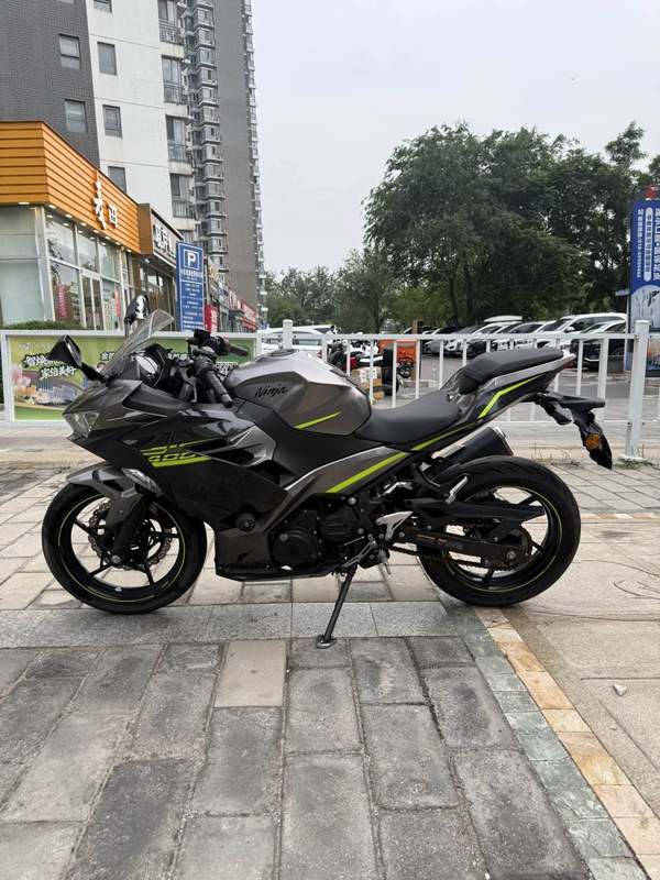 二手川崎Ninja 400