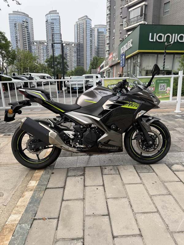 二手川崎Ninja 400