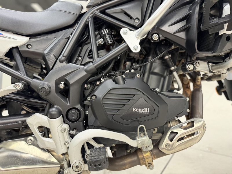 二手贝纳利金鹏 TRK502