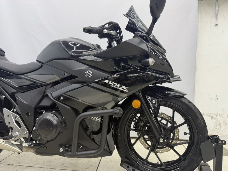 二手豪爵铃木GSX250R