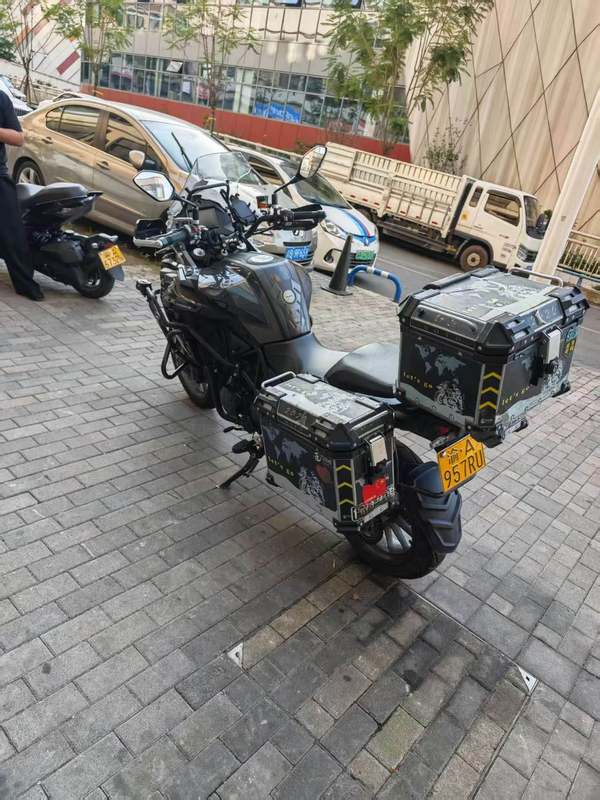 二手贝纳利金鹏 TRK502