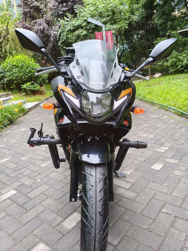 二手豪爵铃木GSX250R