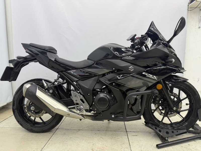 二手豪爵铃木GSX250R
