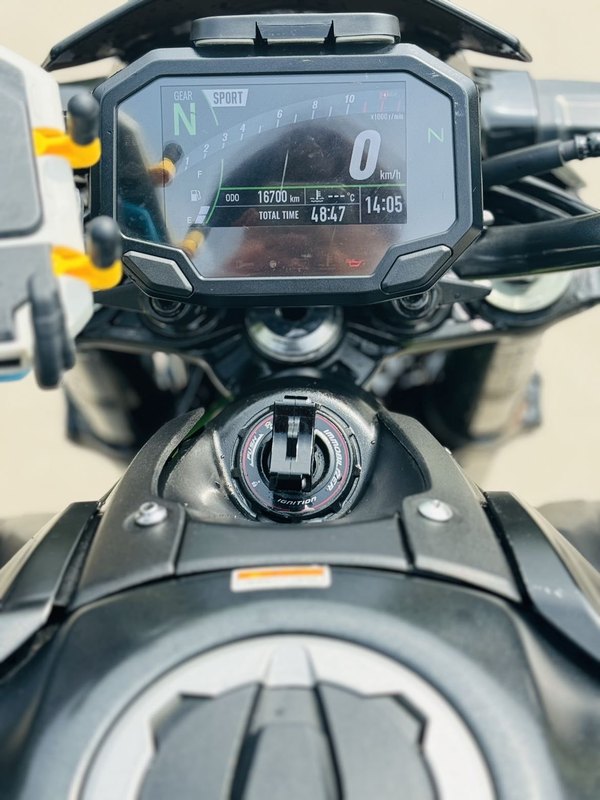 二手川崎Z900