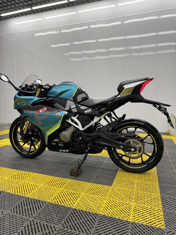 二手春风250SR