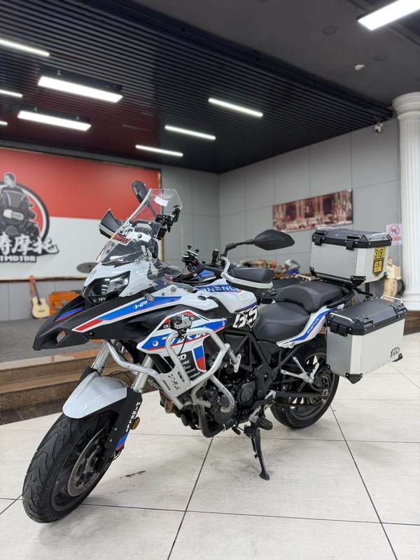 二手贝纳利金鹏 TRK502