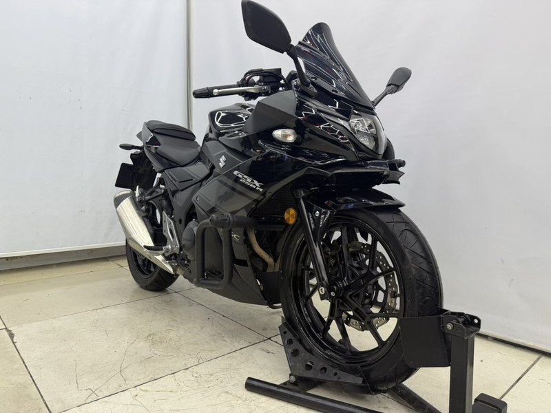二手豪爵铃木GSX250R