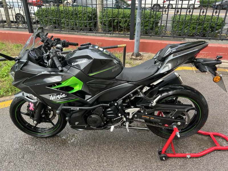 二手川崎Ninja 400