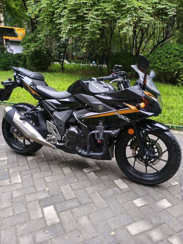 二手豪爵铃木GSX250R