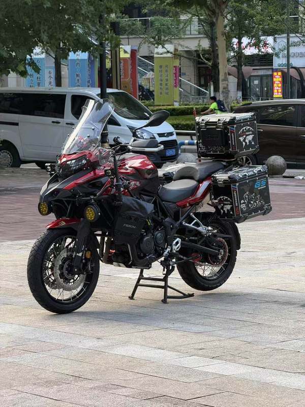 二手贝纳利金鹏 TRK502