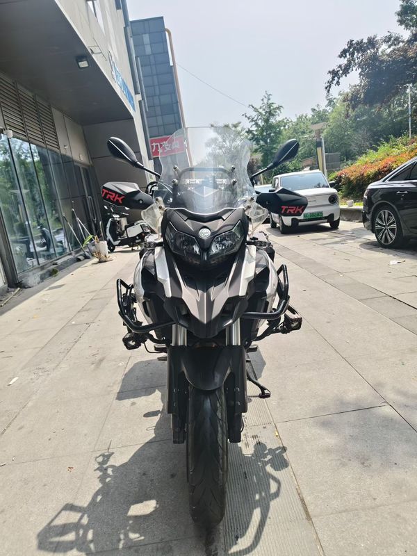 二手贝纳利金鹏 TRK502