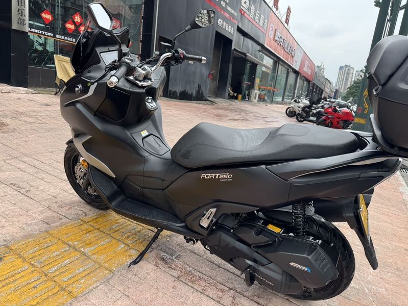 二手QJMOTOR鸿250