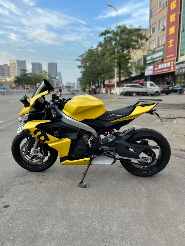 二手阿普利亚RS 660 