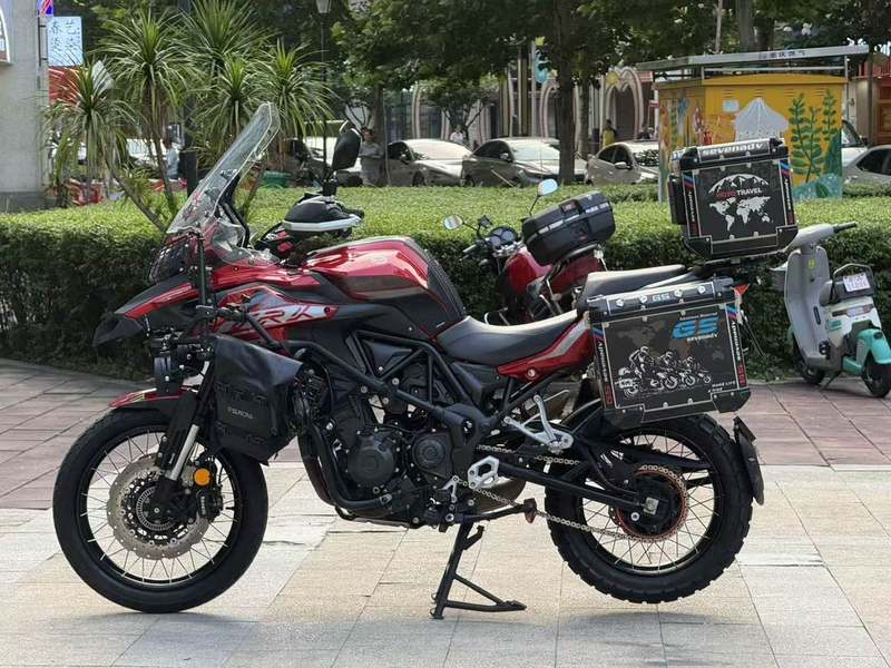 二手贝纳利金鹏 TRK502