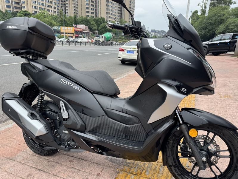 二手QJMOTOR鸿250
