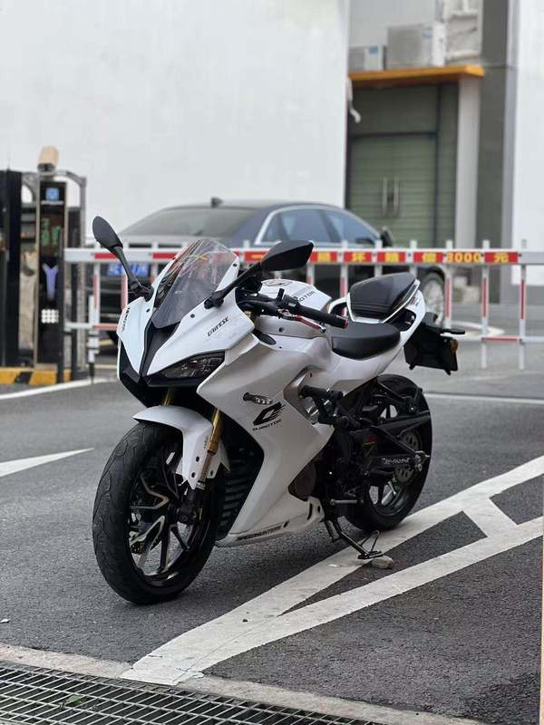 二手QJMOTOR赛250