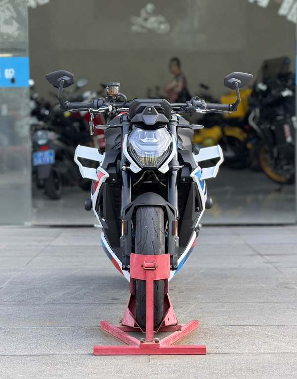 二手宝马M 1000 R