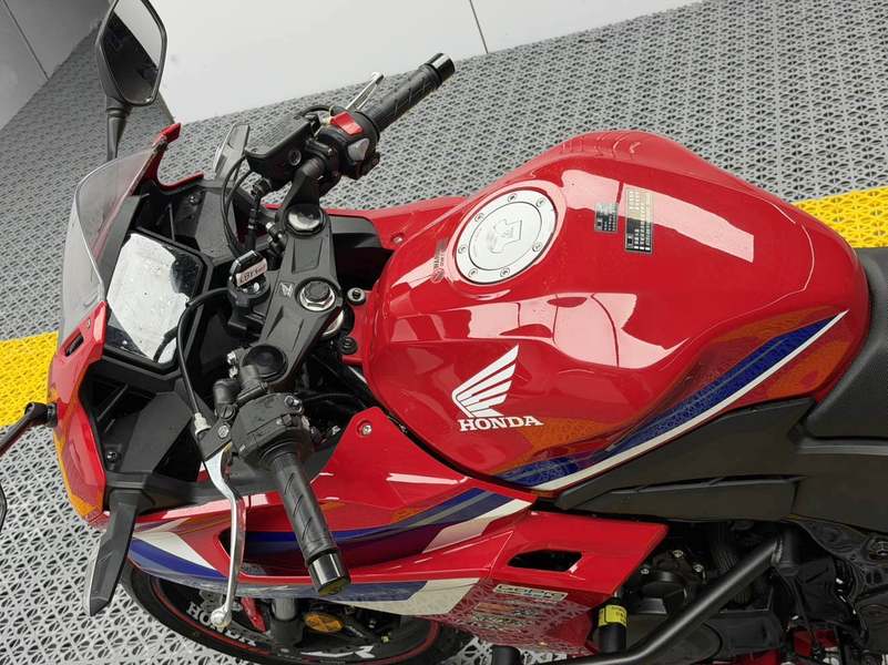 二手本田CBR400R