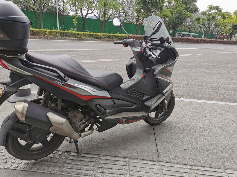 二手宗申阿普利亚SR Max 300 
