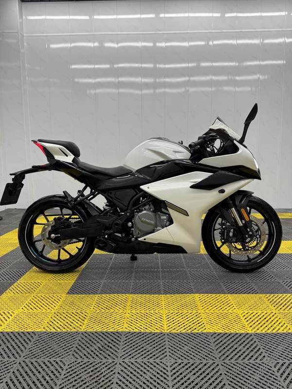 二手春风250SR