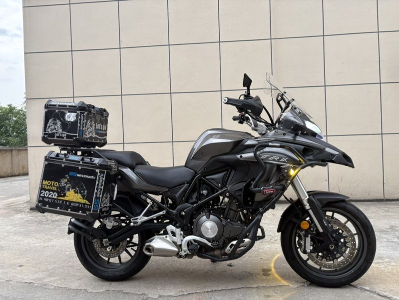 二手贝纳利金鹏 TRK502
