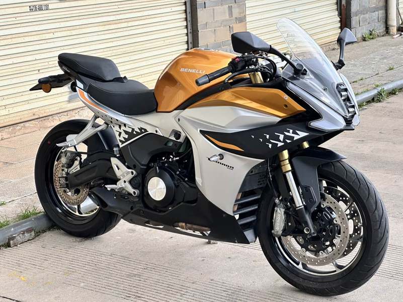 二手贝纳利龙卷风 Tornado 552R