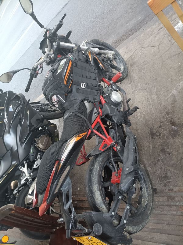 二手贝纳利小迅龙 BN150S