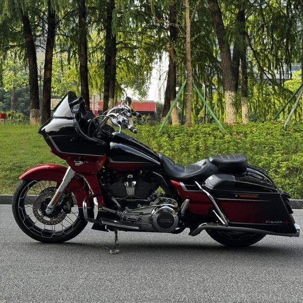 二手哈雷戴维森公路滑翔 Road Glide