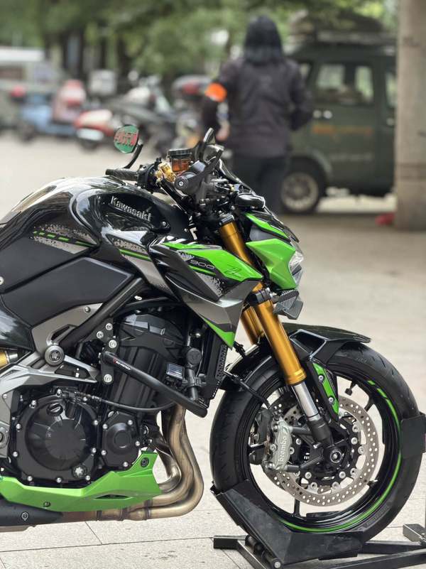 二手川崎Z900