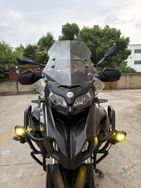 二手贝纳利金鹏 TRK502