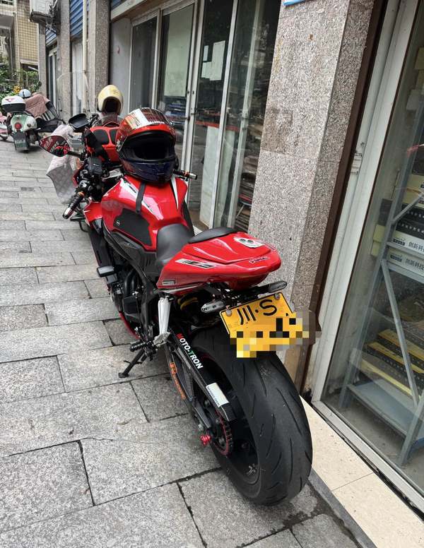 二手本田CBR650R