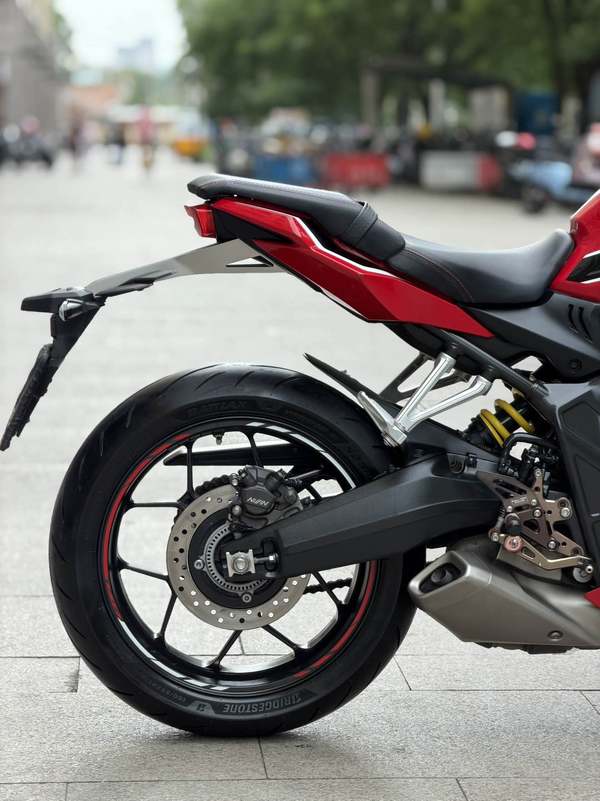 二手本田CBR650R