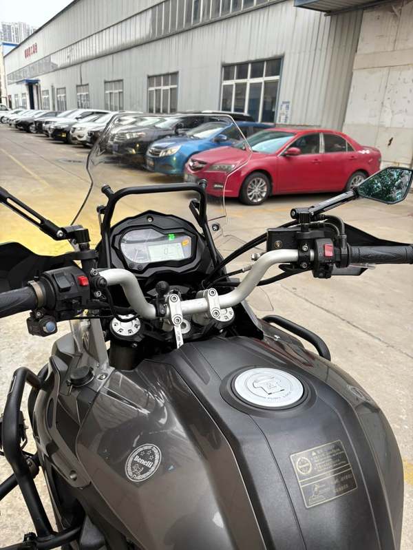 二手贝纳利金鹏 TRK502