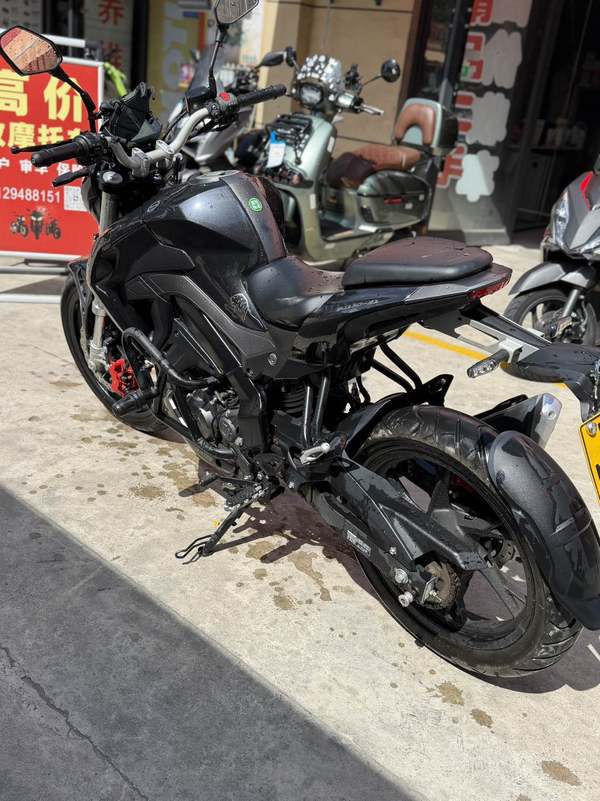 二手贝纳利小迅龙 BN150S